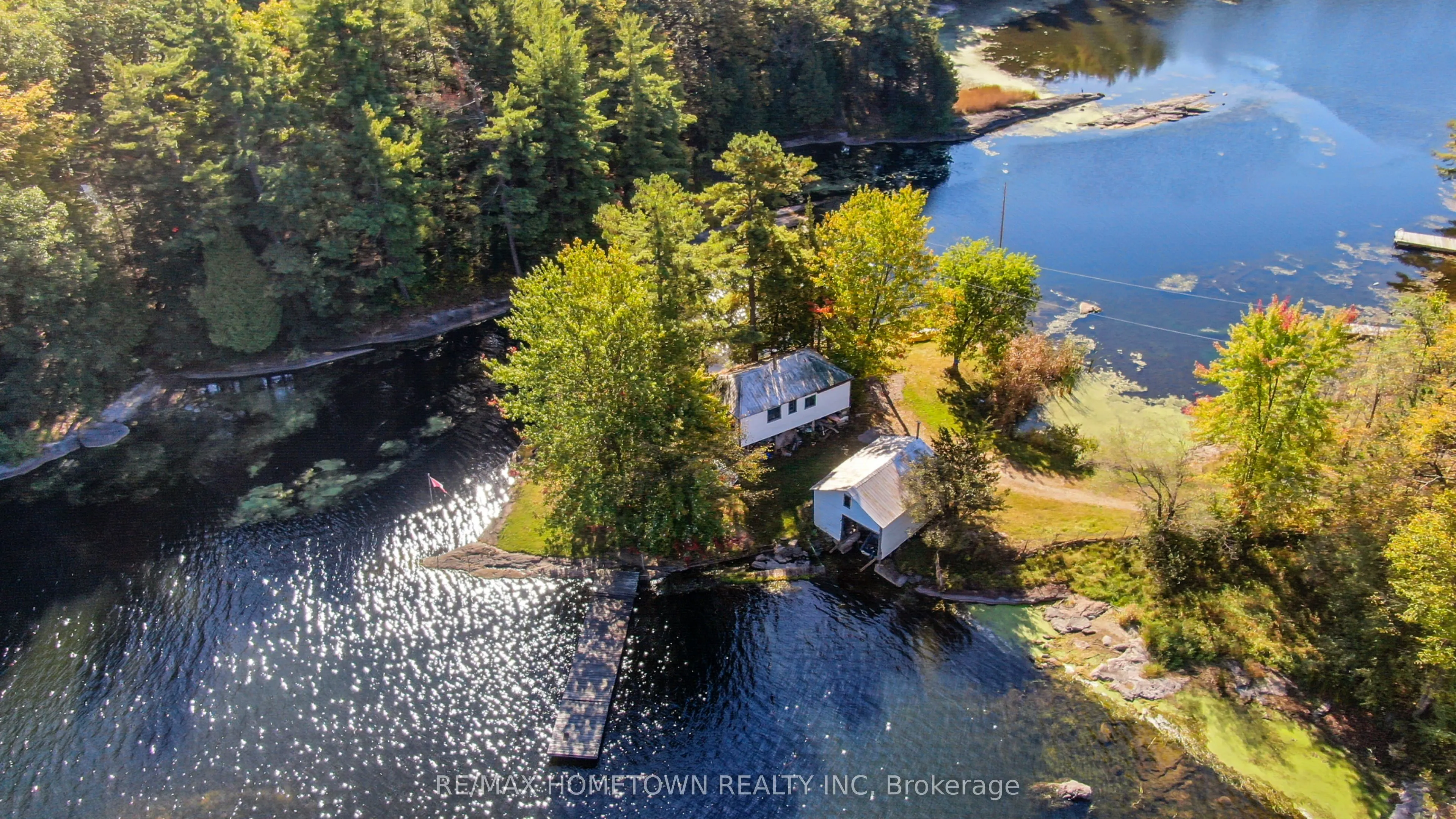 961 Narrows Lane