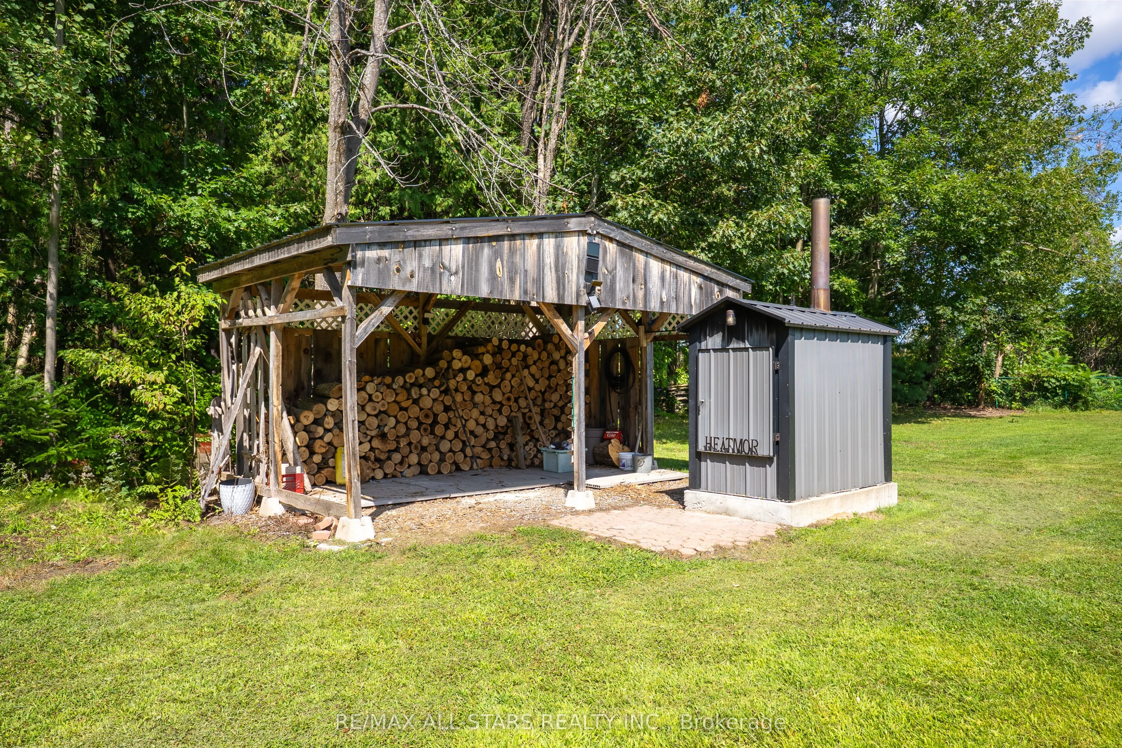 6077 Hwy 35