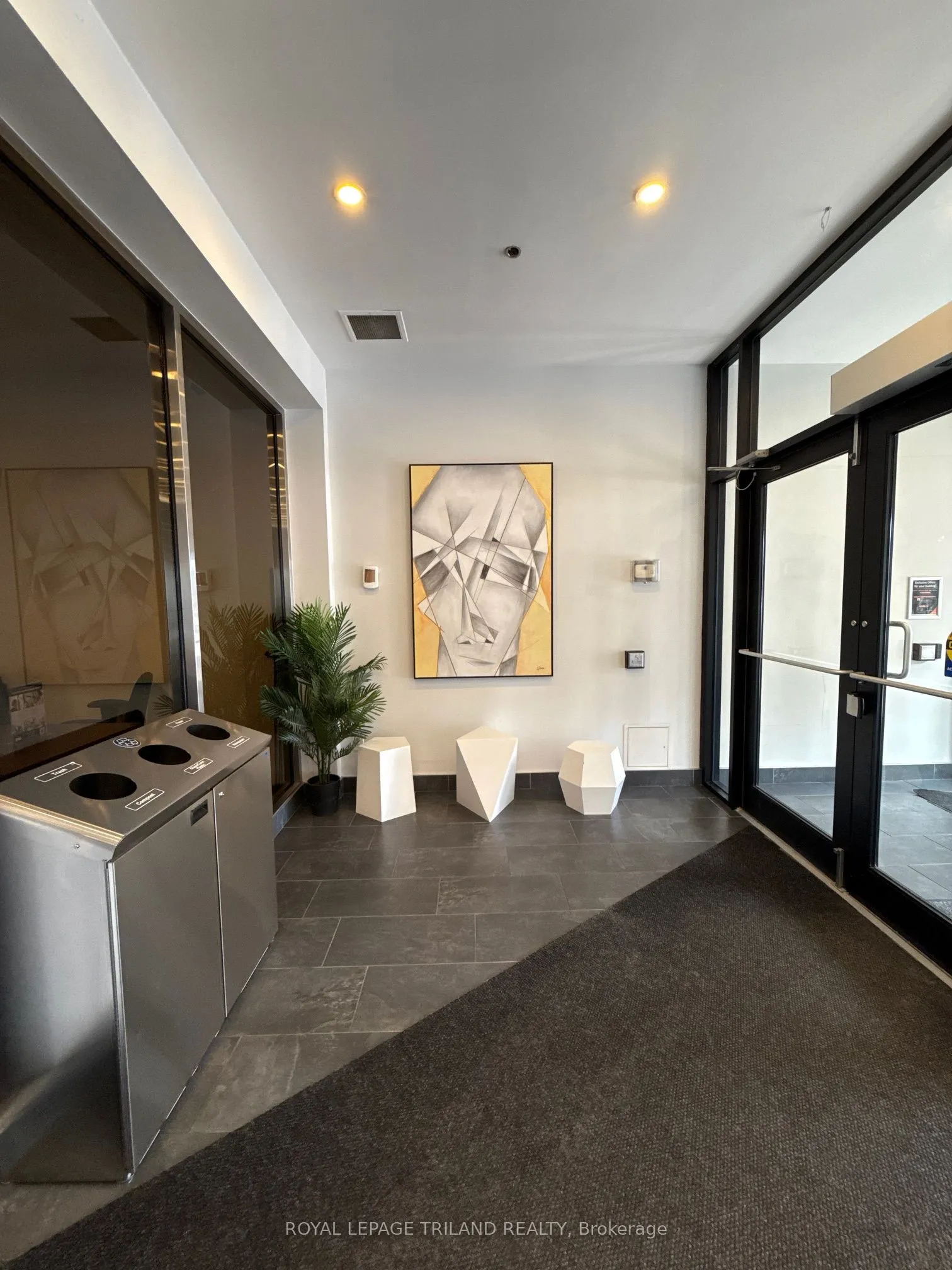 675 RICHMOND Street, #307