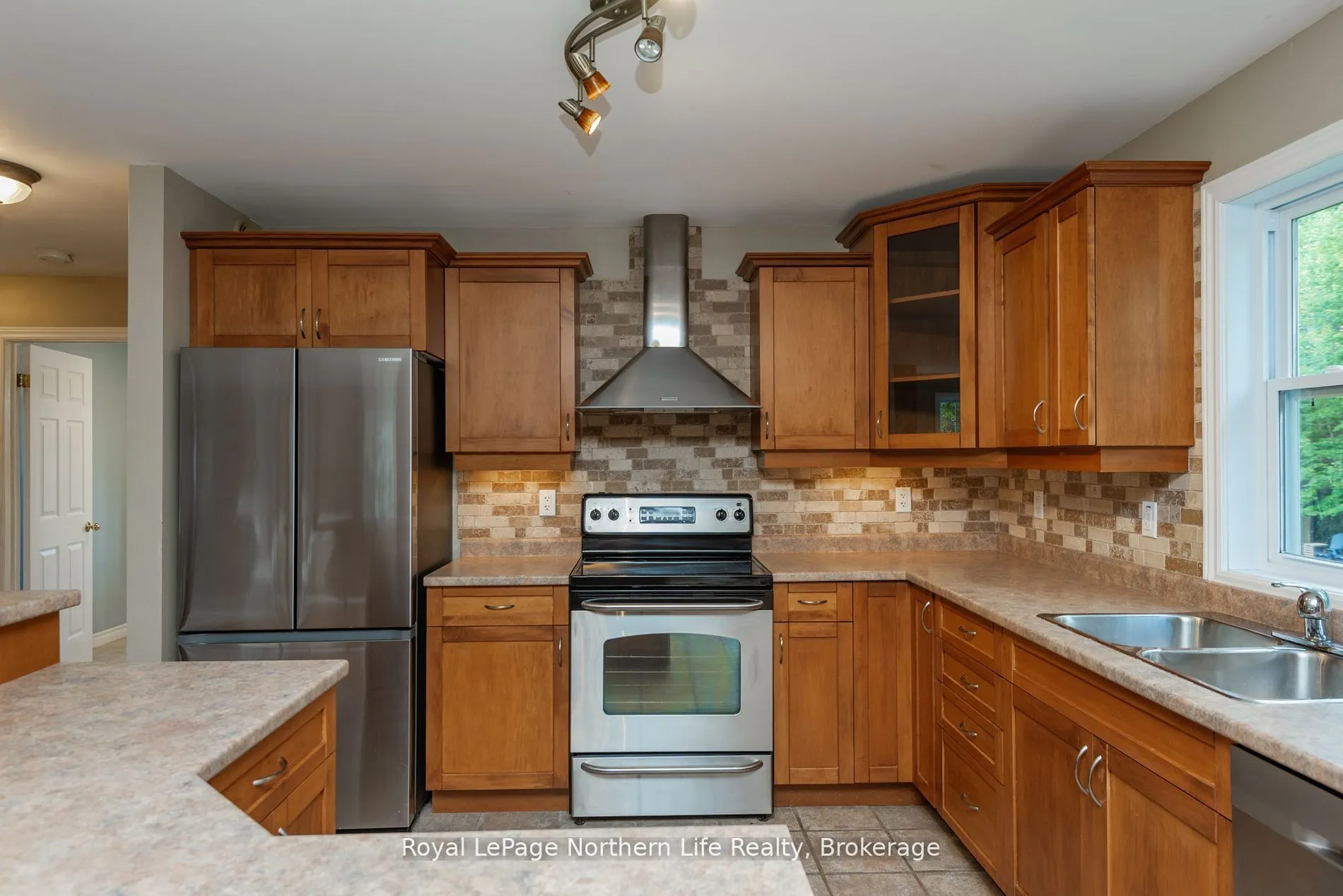 293 Osprey Crescent