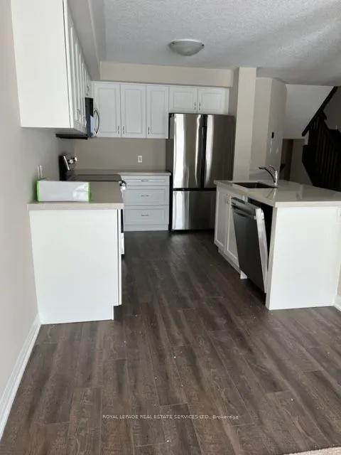 116 Laguna Village Crescent