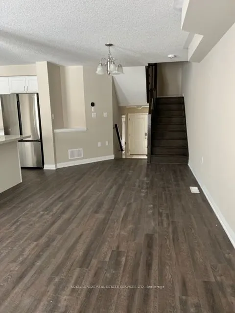 116 Laguna Village Crescent