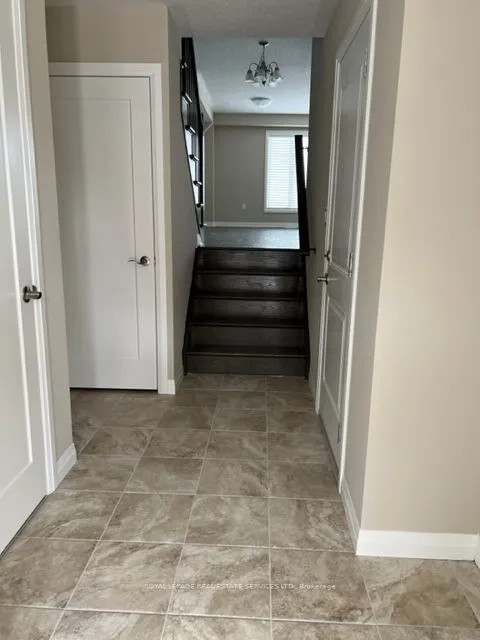 116 Laguna Village Crescent