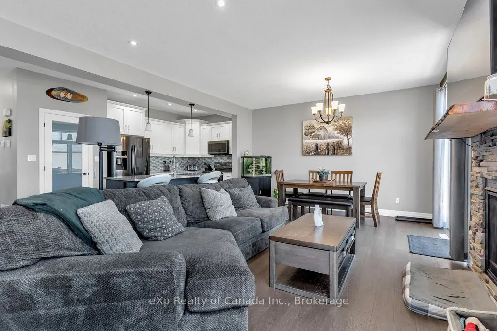 1109 Alberni Road