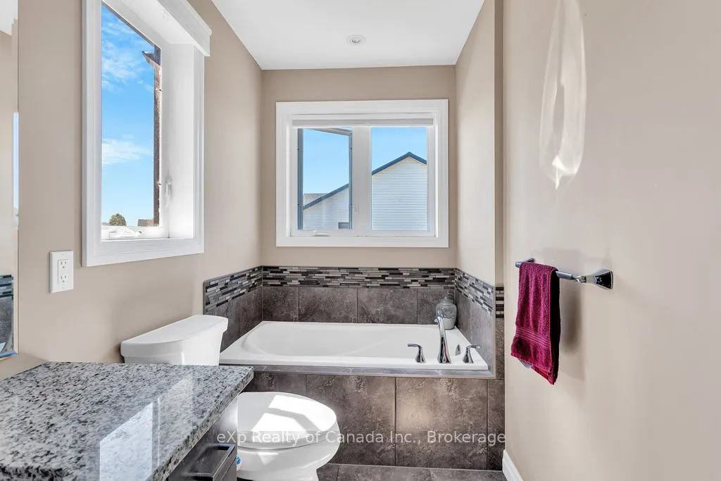 1109 Alberni Road