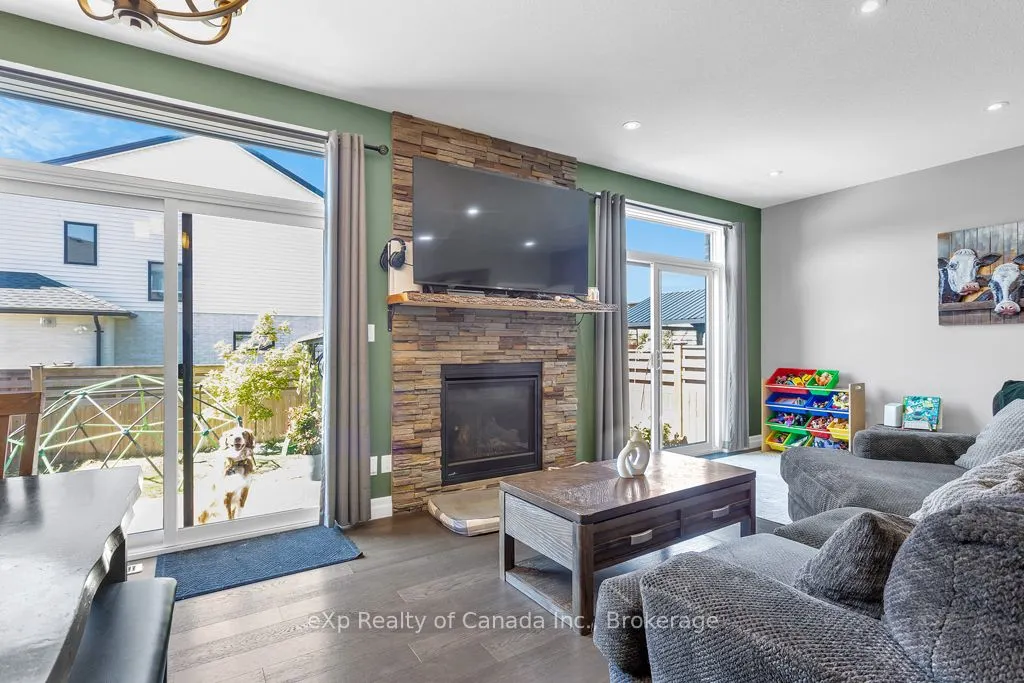 1109 Alberni Road