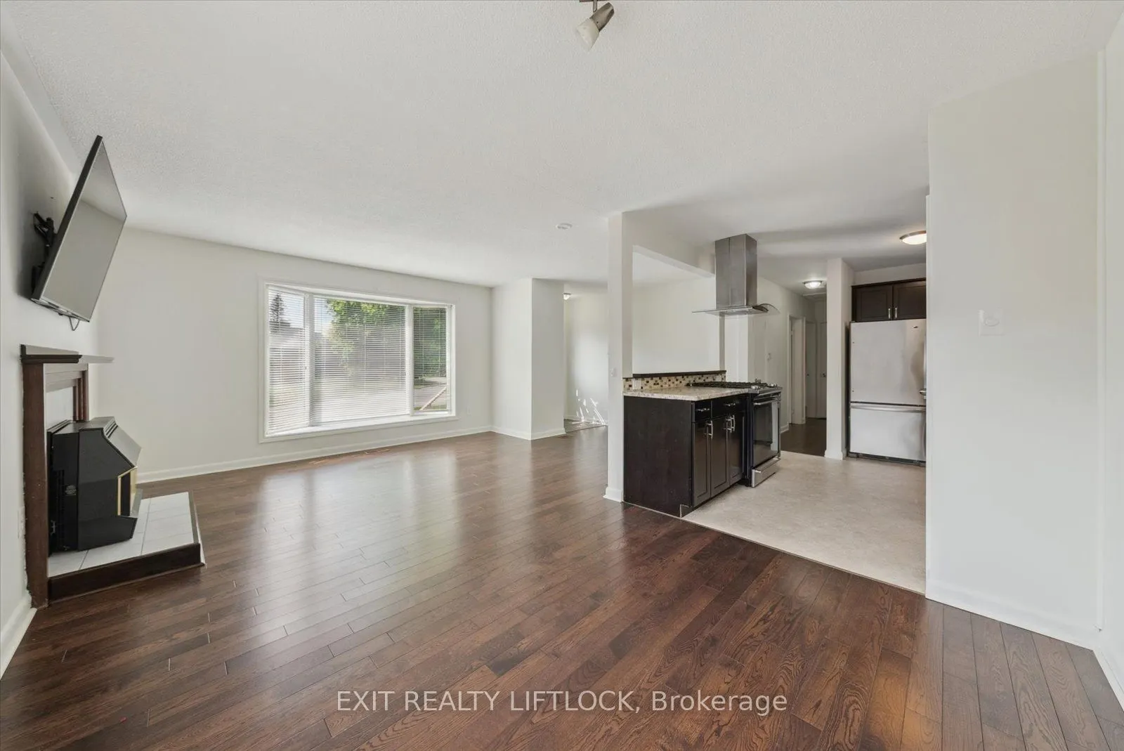 1294 Victory Drive