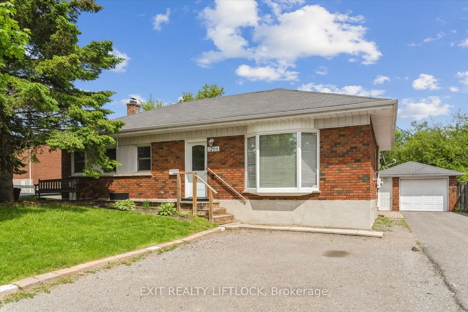1294 Victory Drive