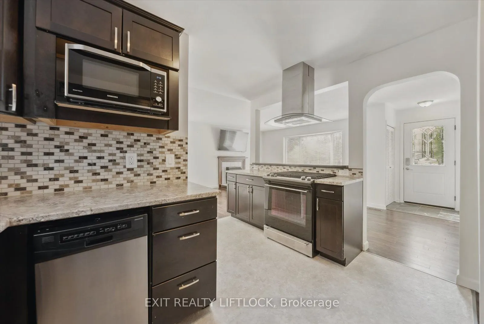 1294 Victory Drive