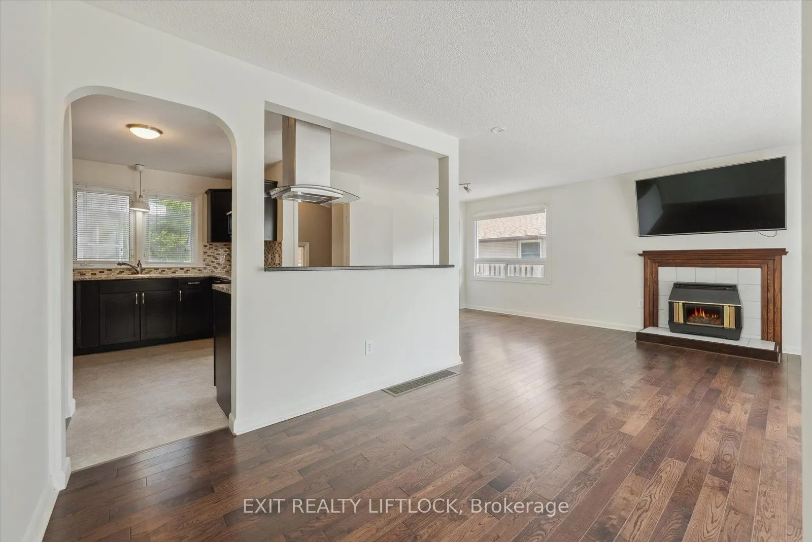 1294 Victory Drive