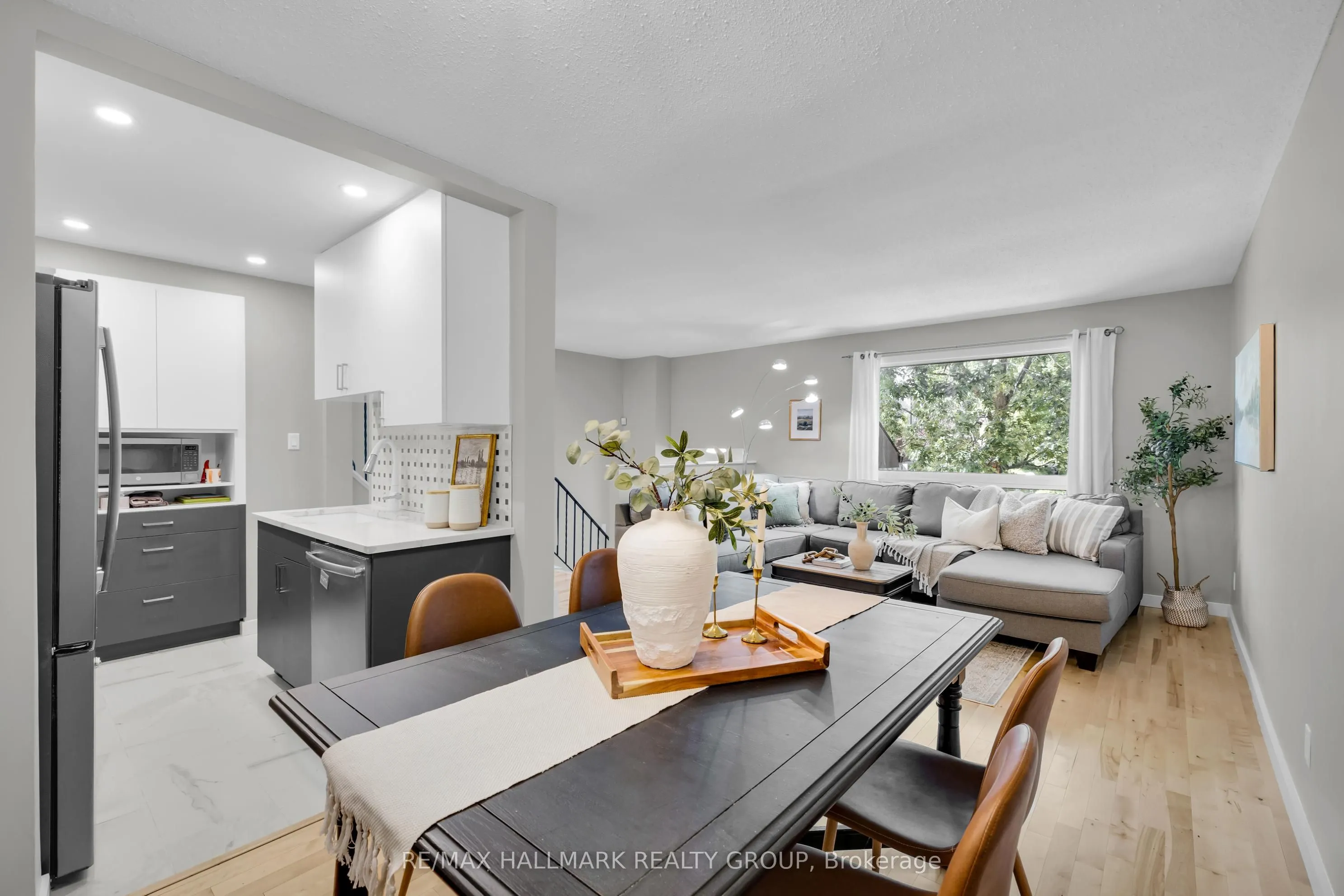 409 Montfort Street, #3
