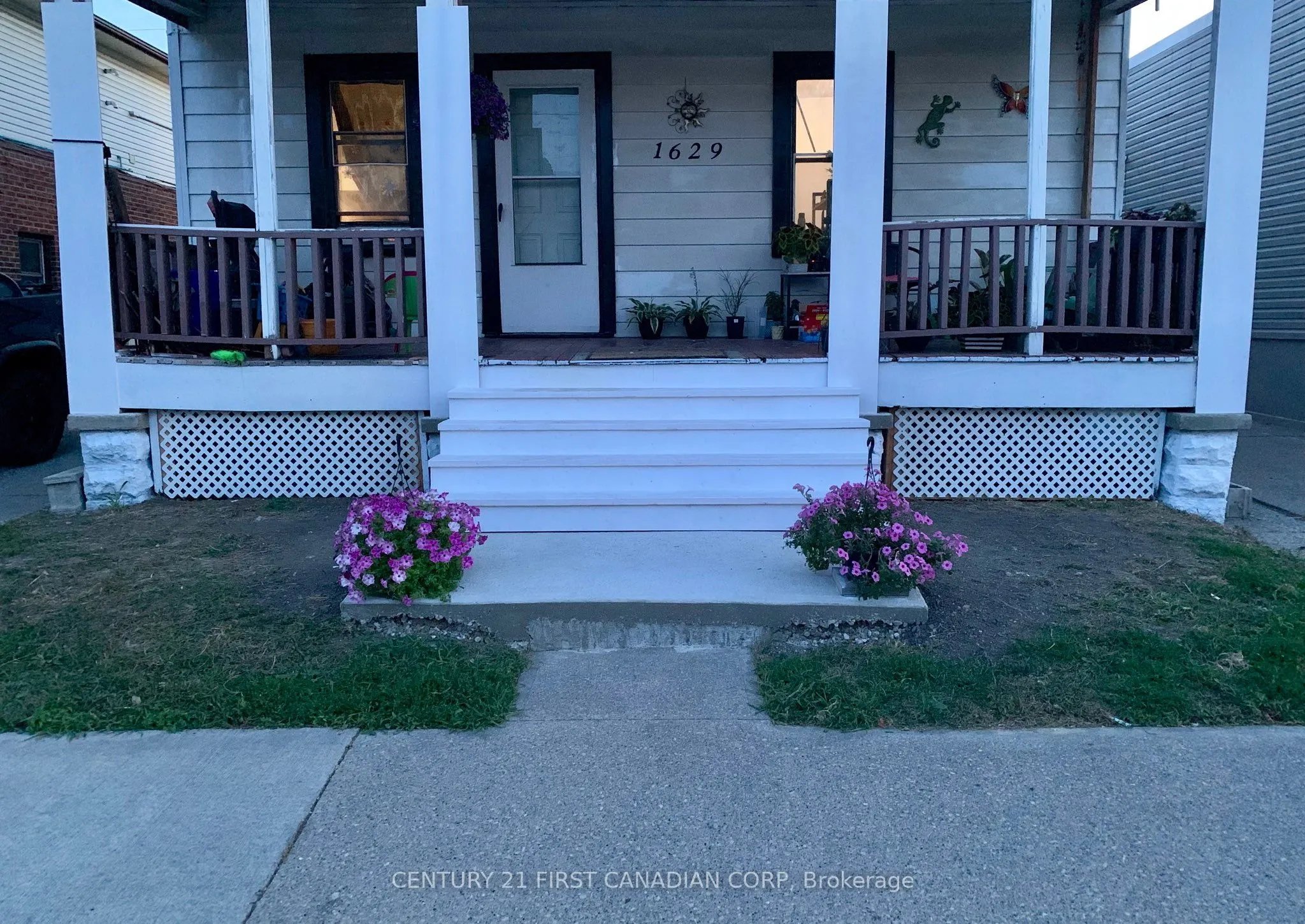 1629 Drouillard Road