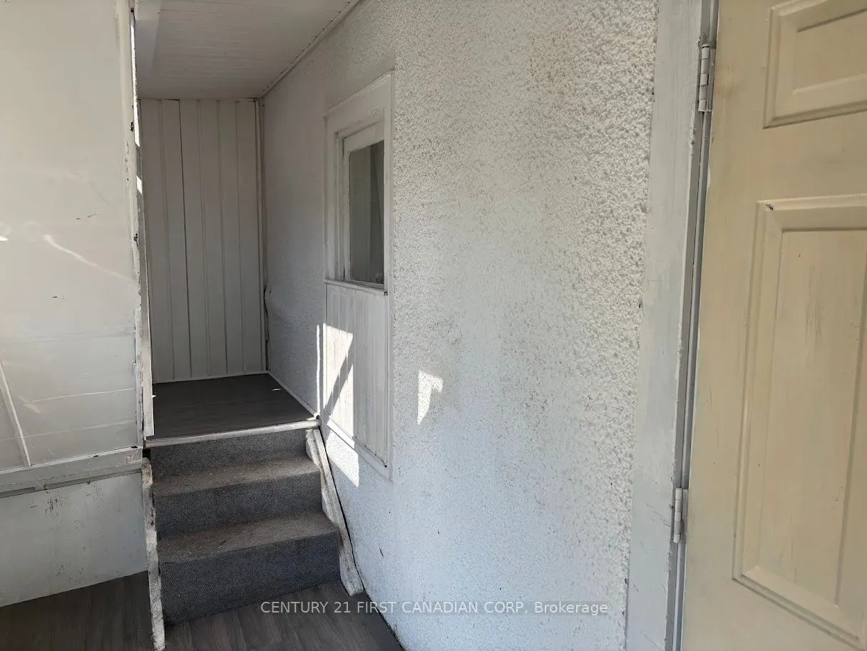 1629 Drouillard Road