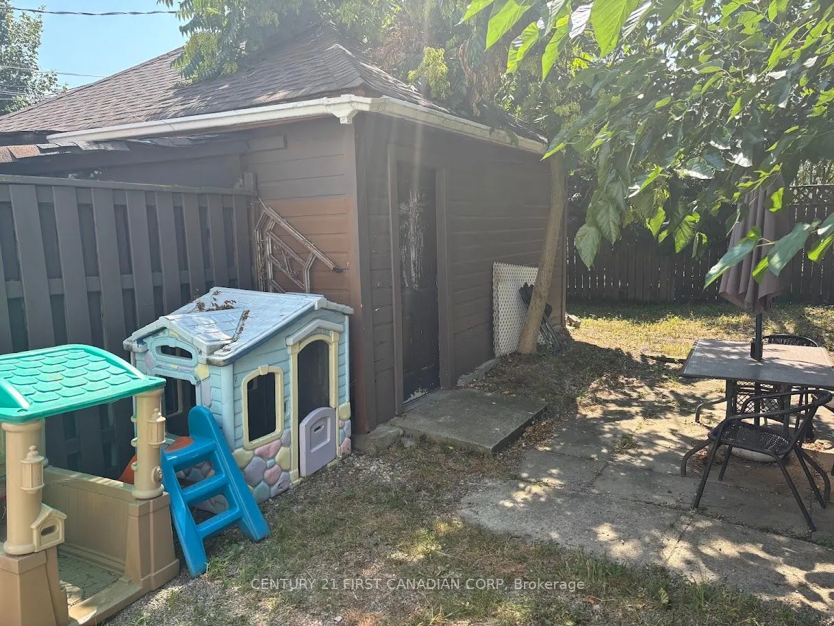 1629 Drouillard Road