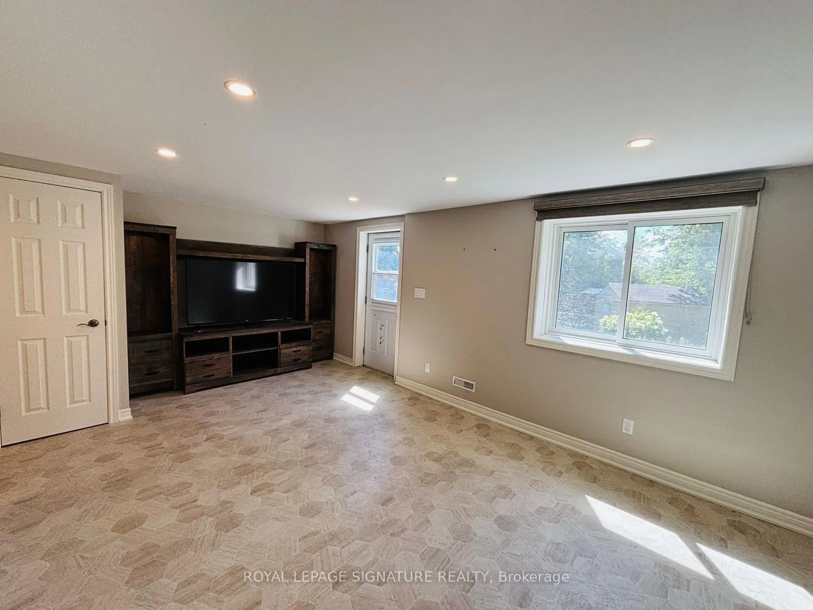 1442 Pineview Court
