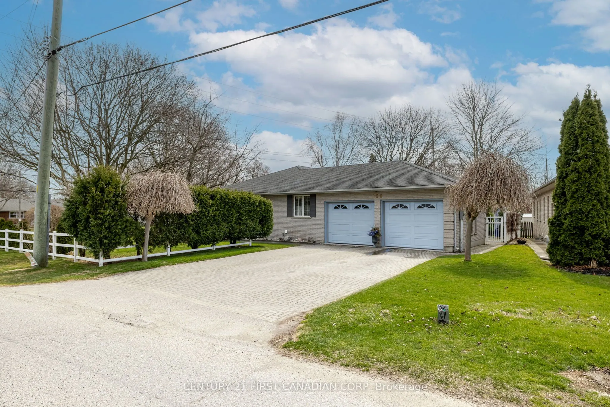 196 Hull Road