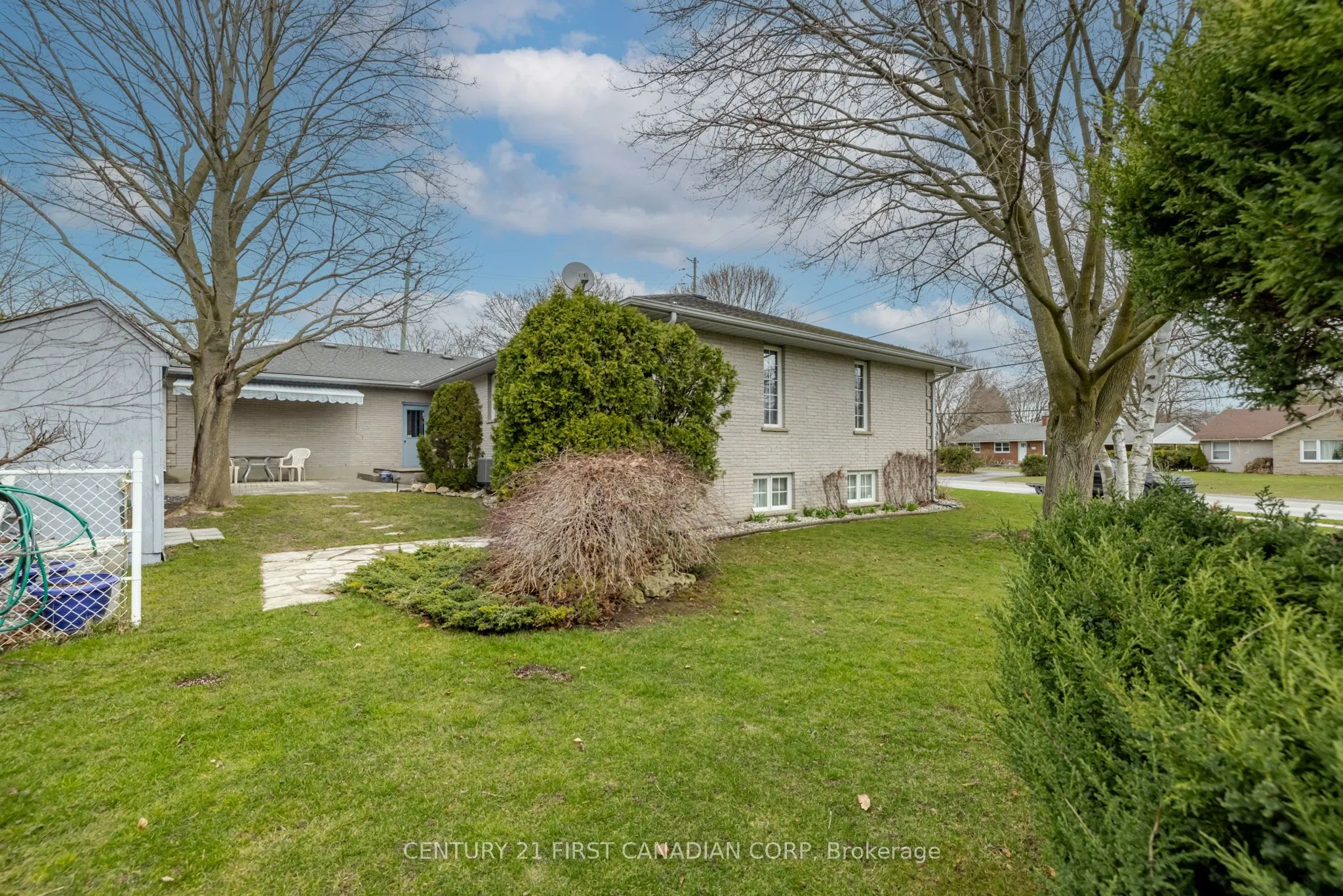 196 Hull Road