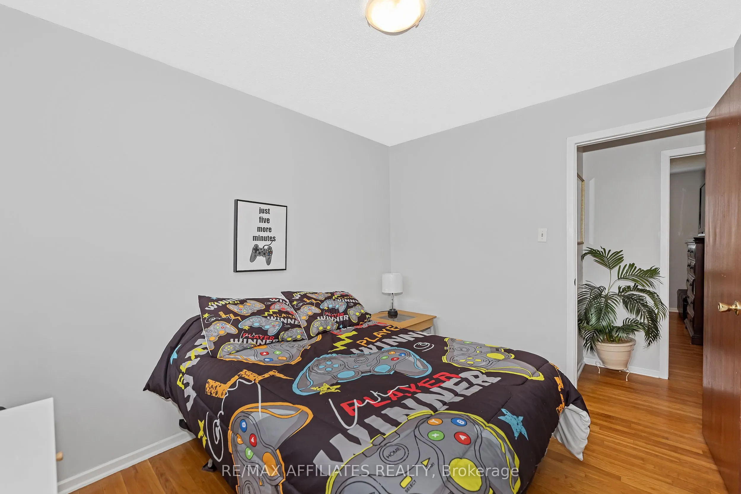 11 Tripp Crescent