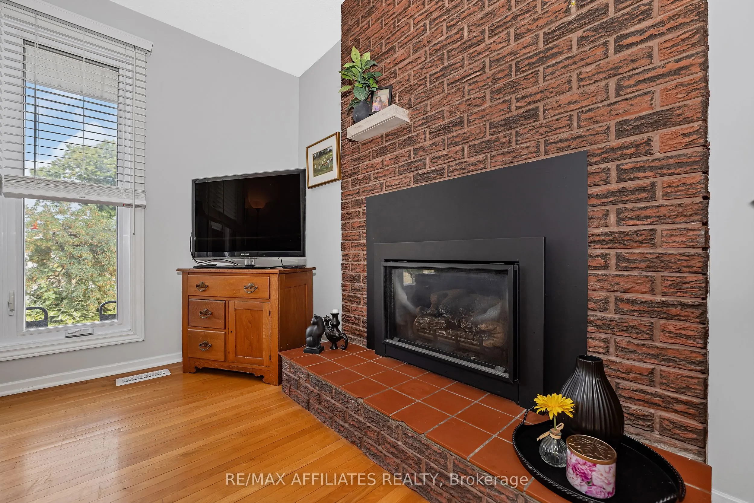 11 Tripp Crescent