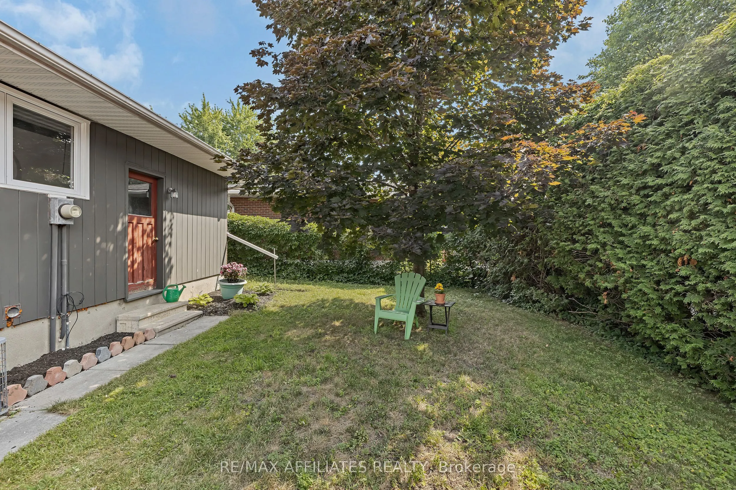 11 Tripp Crescent