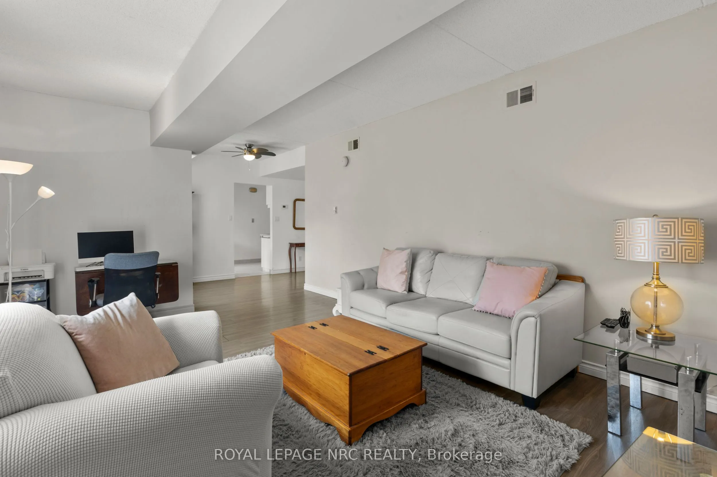 4872 Valley Way, #3