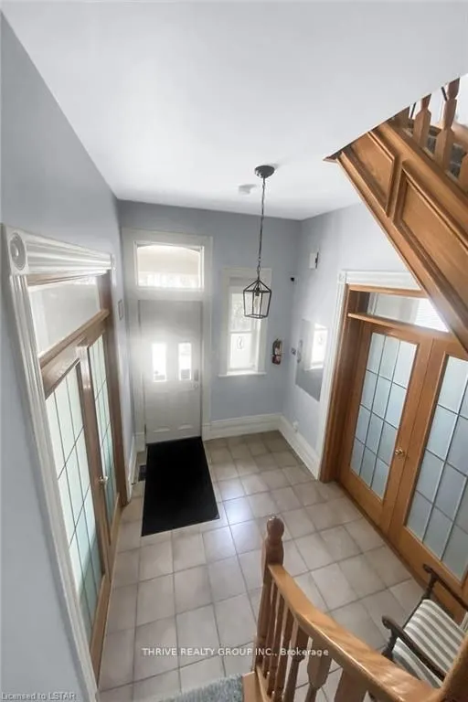 869 Dundas Street, #2