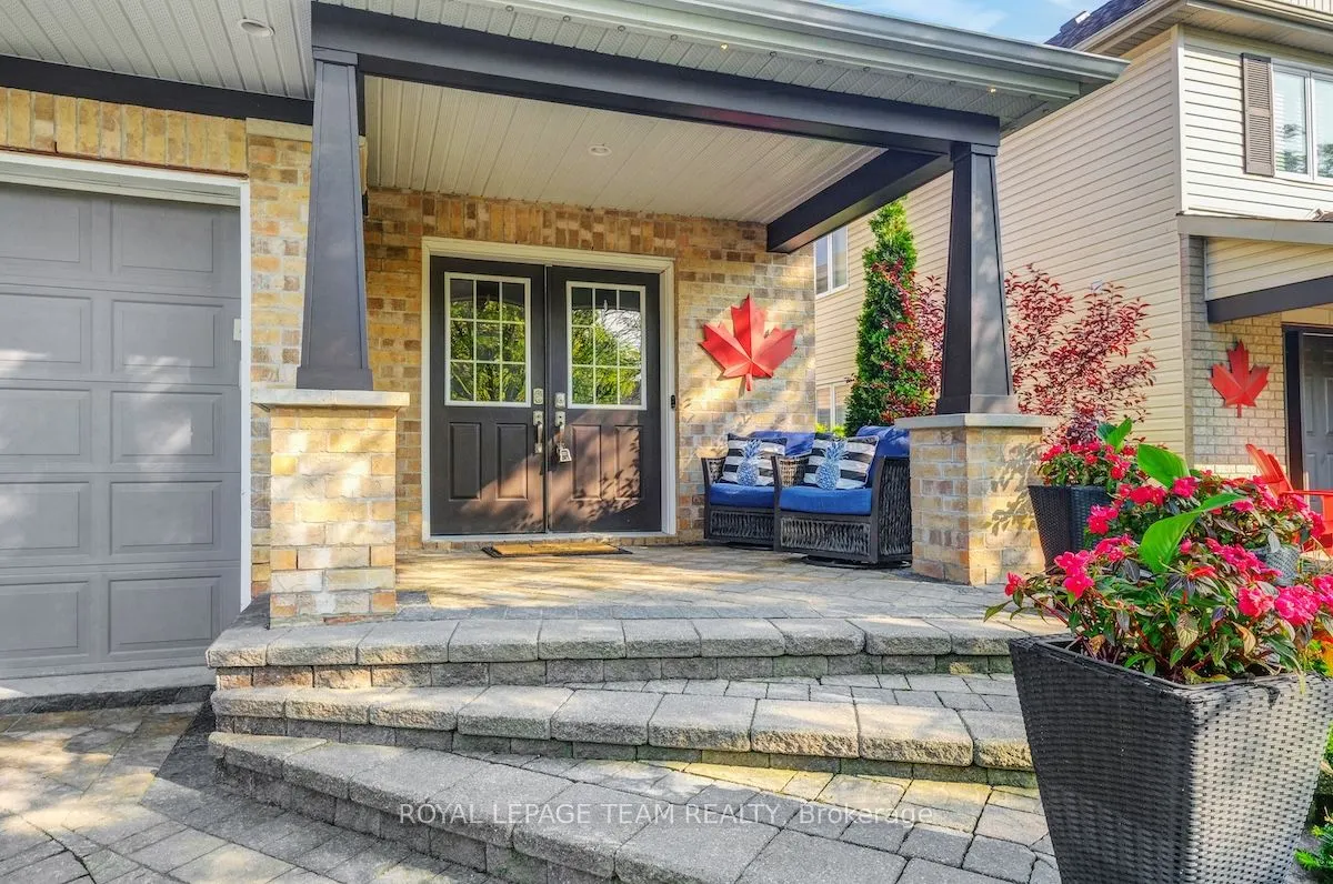 121 Bandelier Way