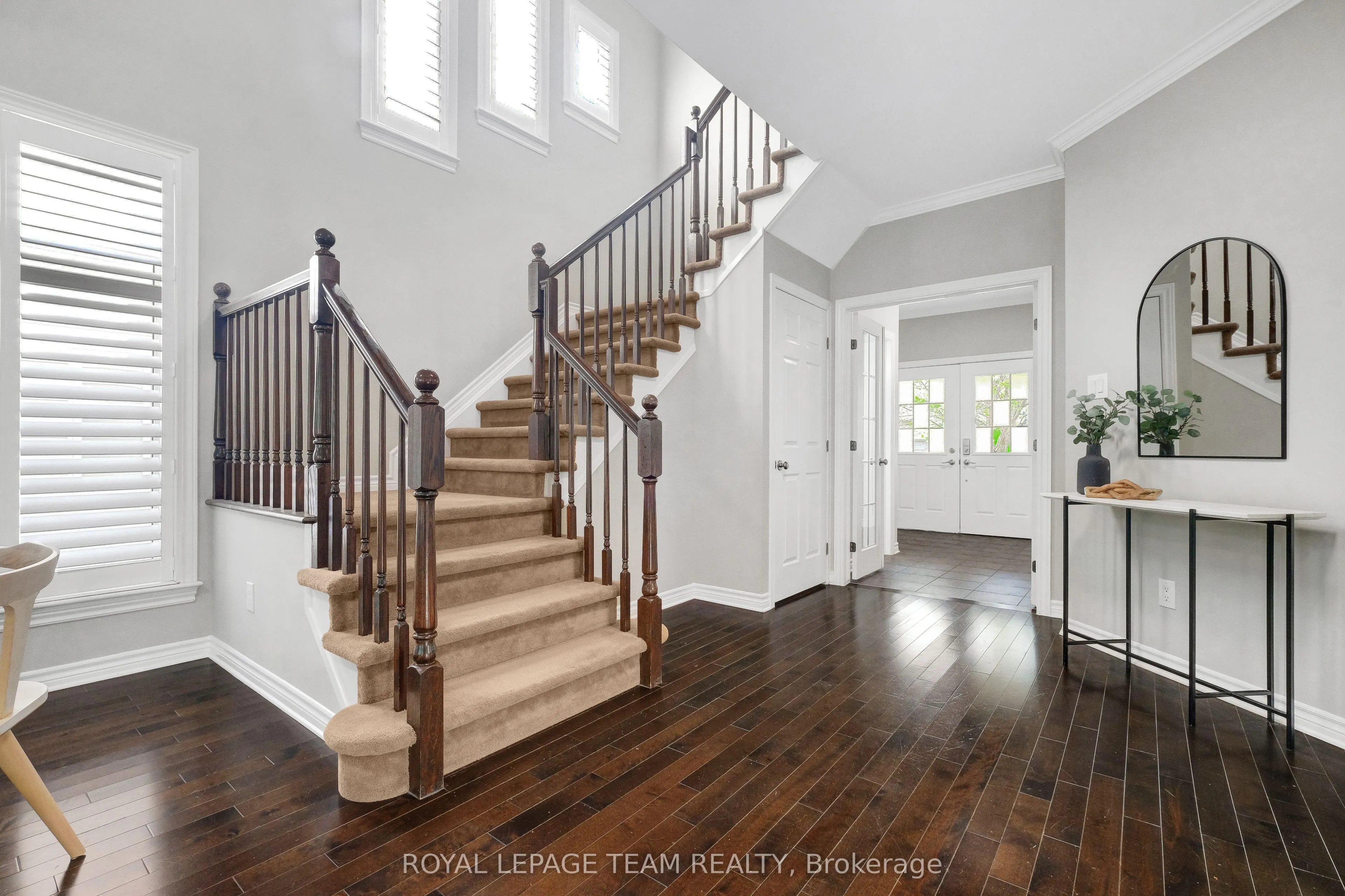 121 Bandelier Way