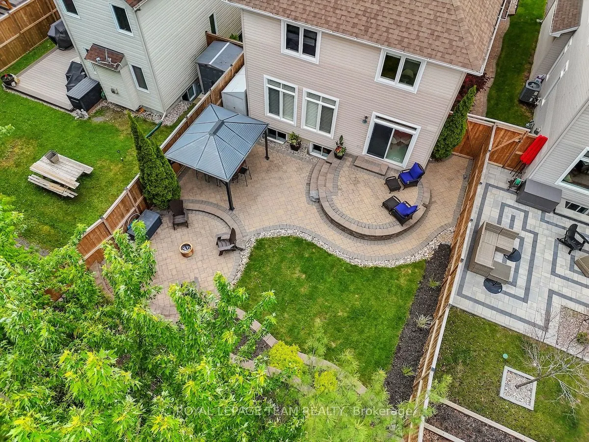 121 Bandelier Way