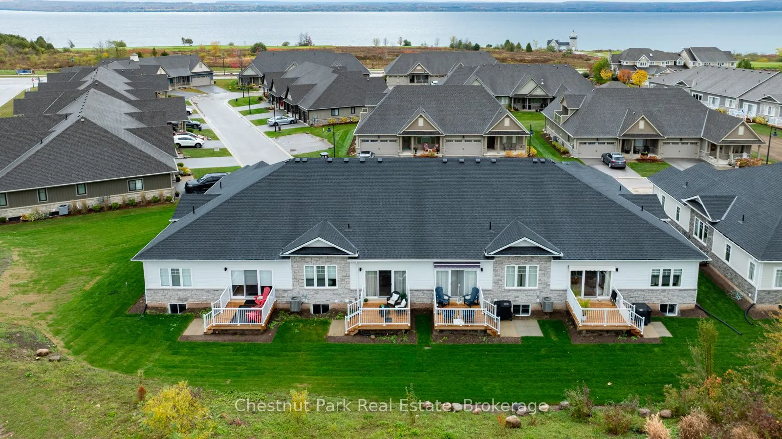161 Hawthorn Crescent #33