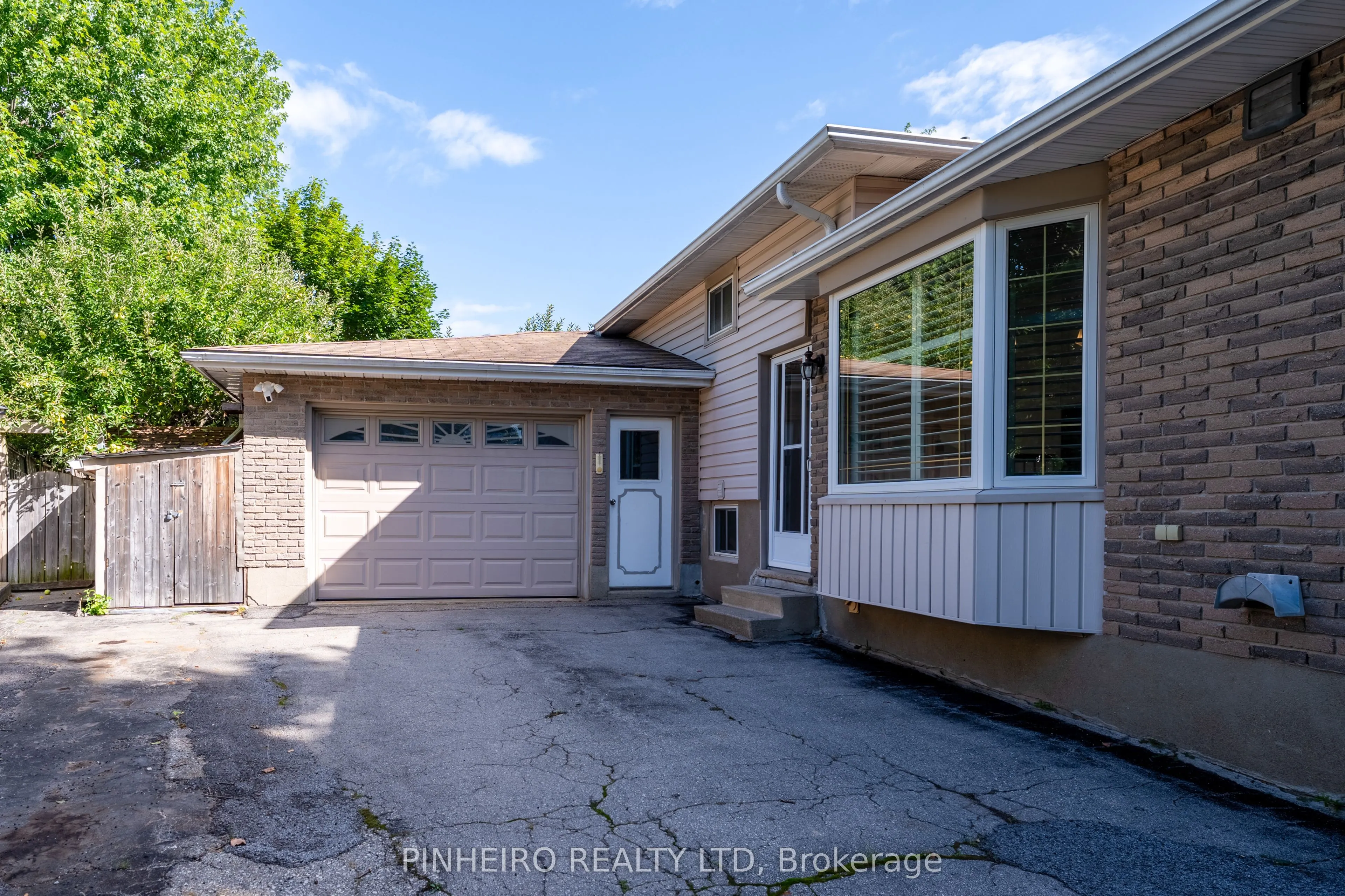 67 Harcroft Crescent