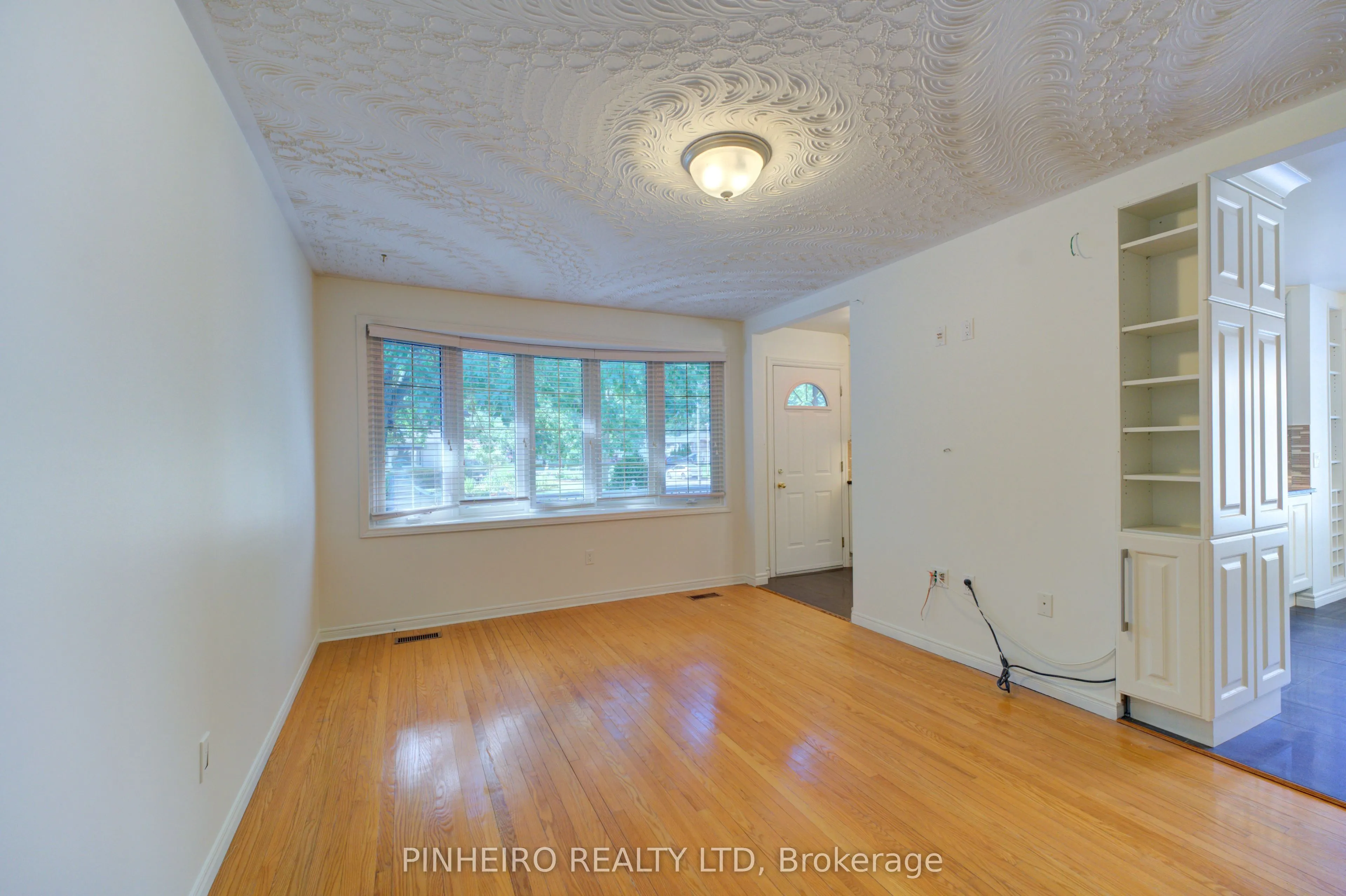 67 Harcroft Crescent