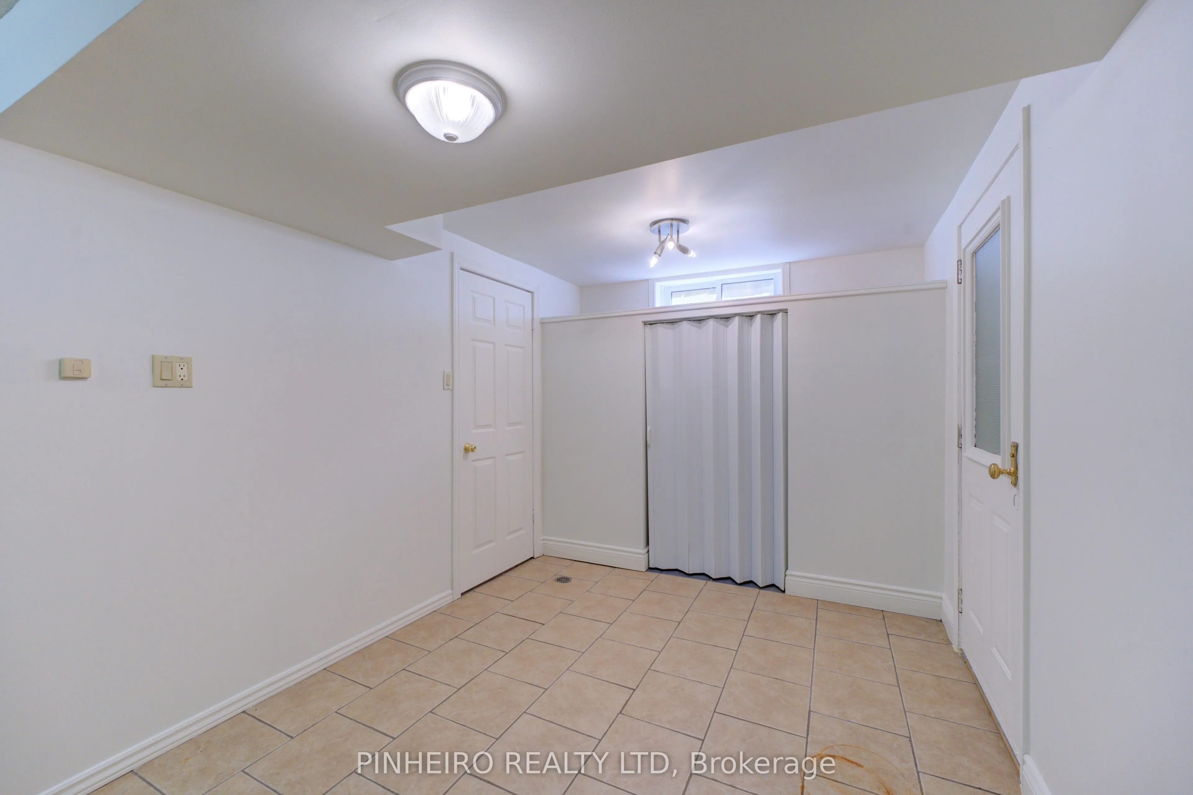 67 Harcroft Crescent
