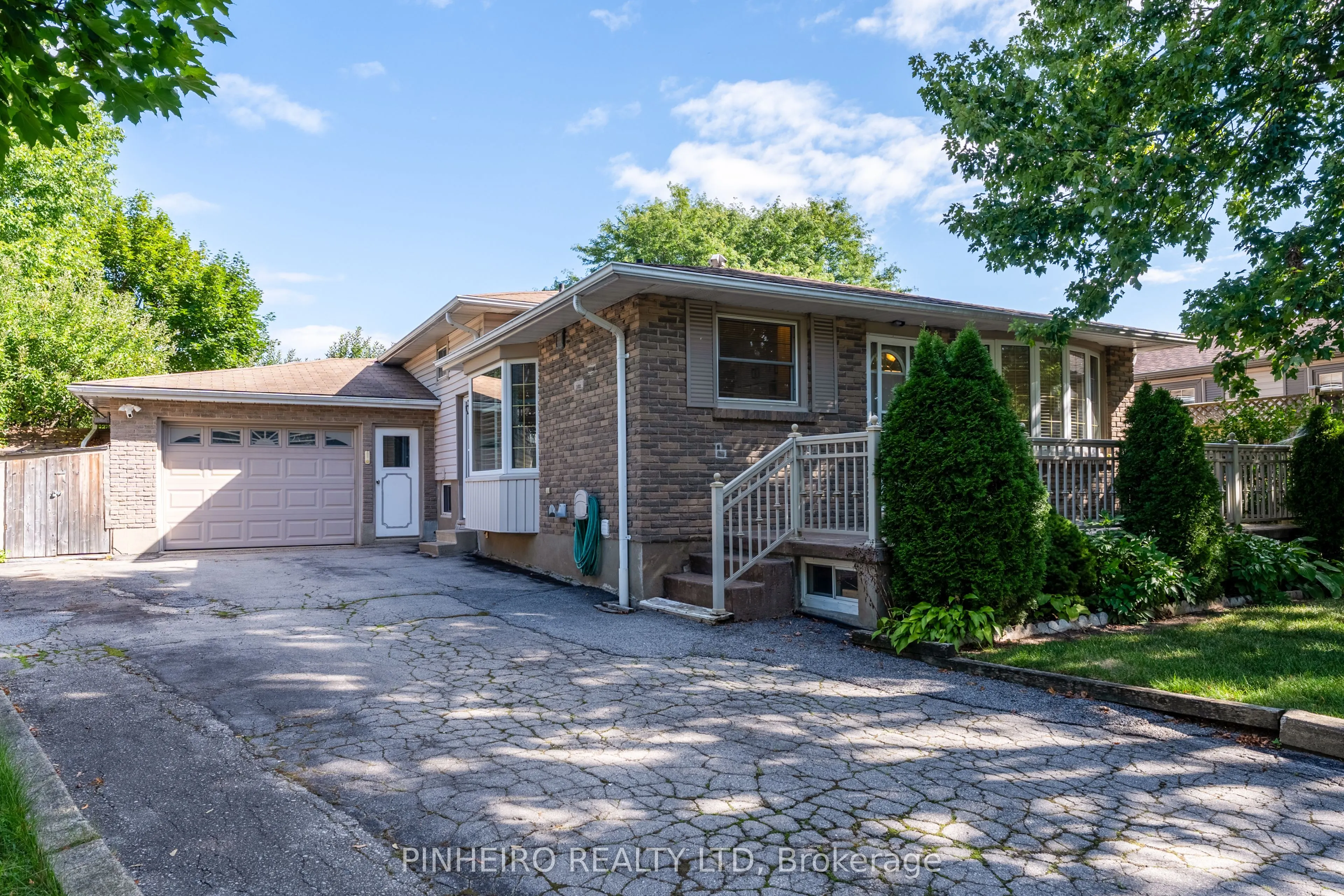 67 Harcroft Crescent