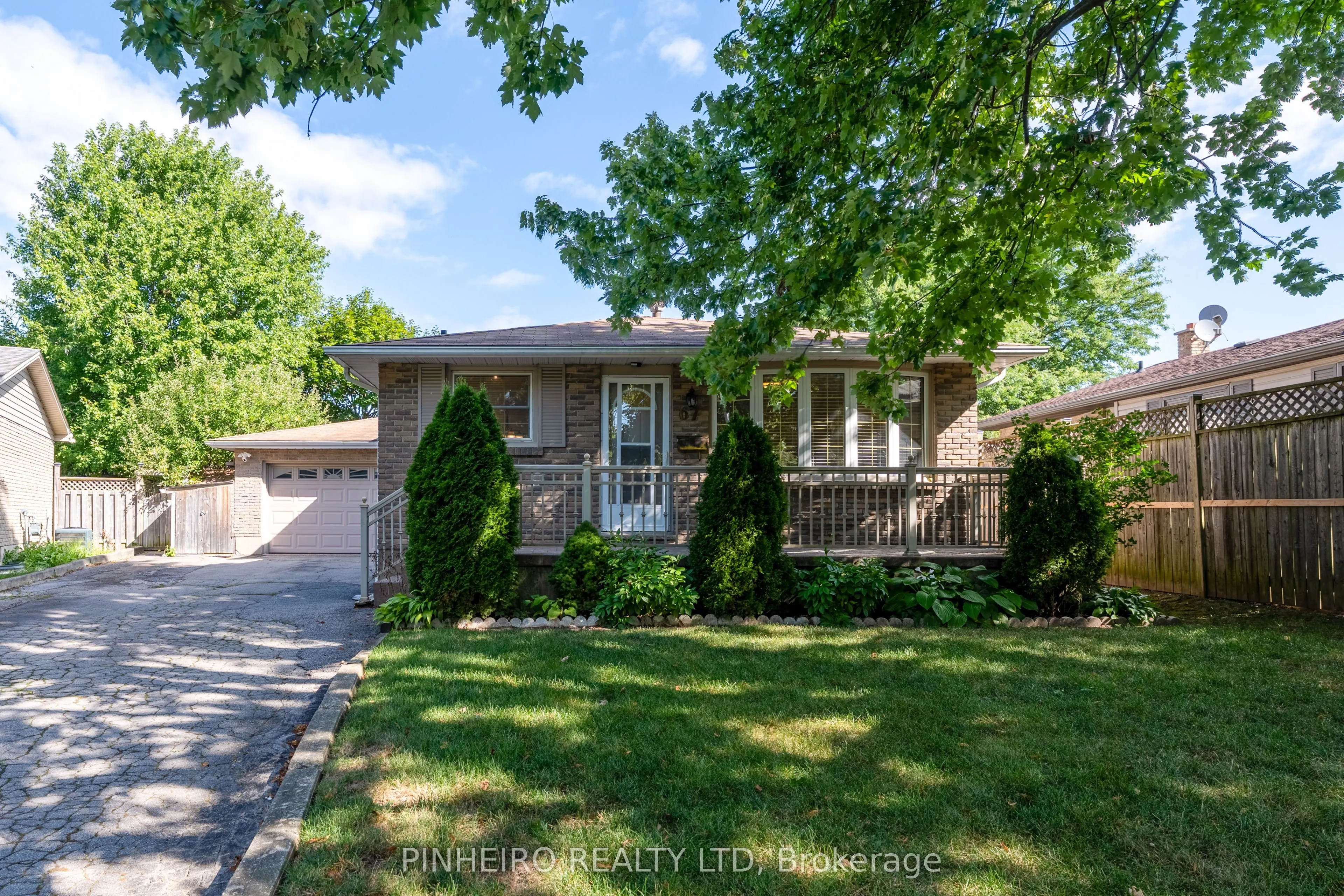 67 Harcroft Crescent