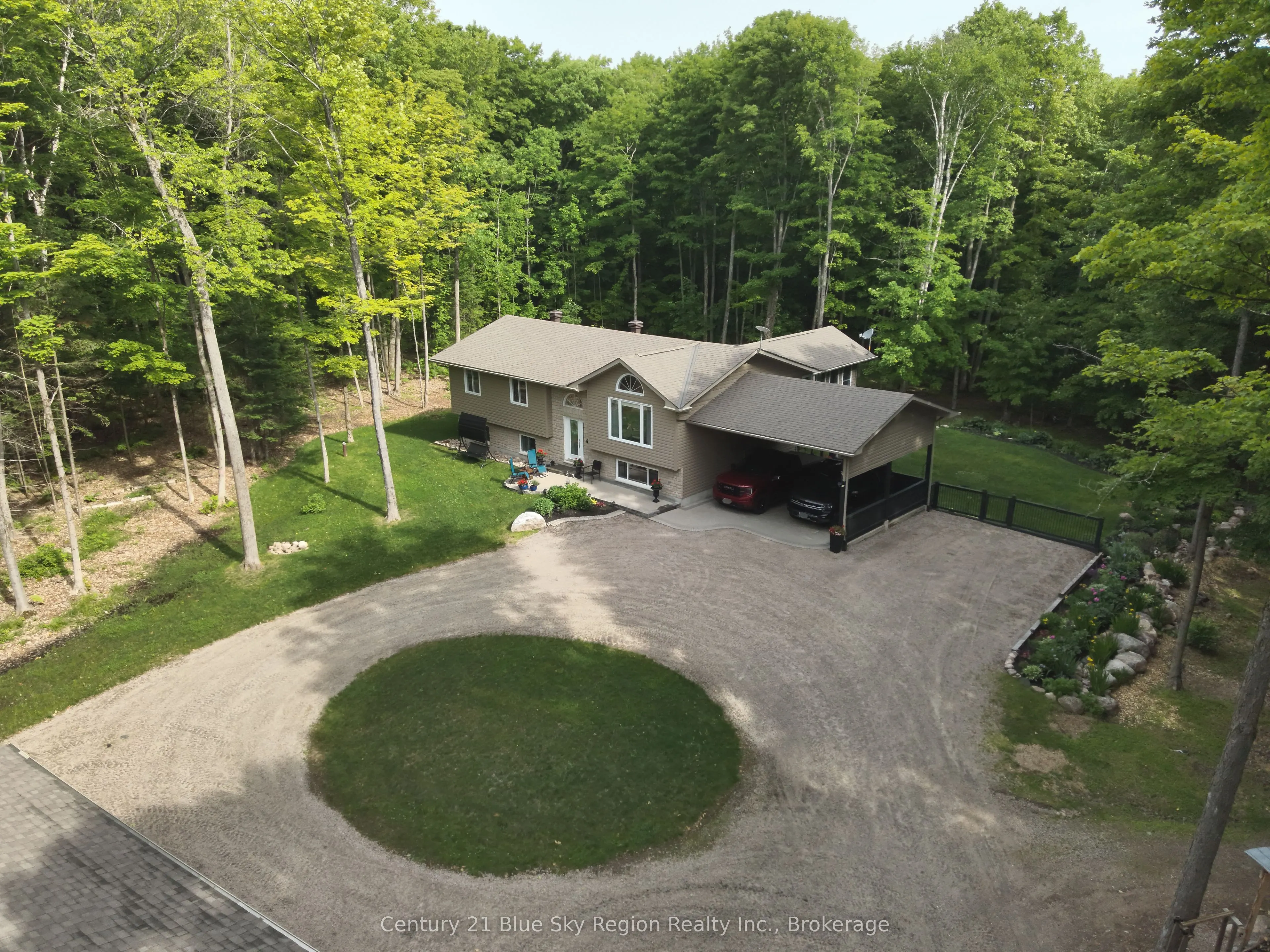 176 SKI HILL Road