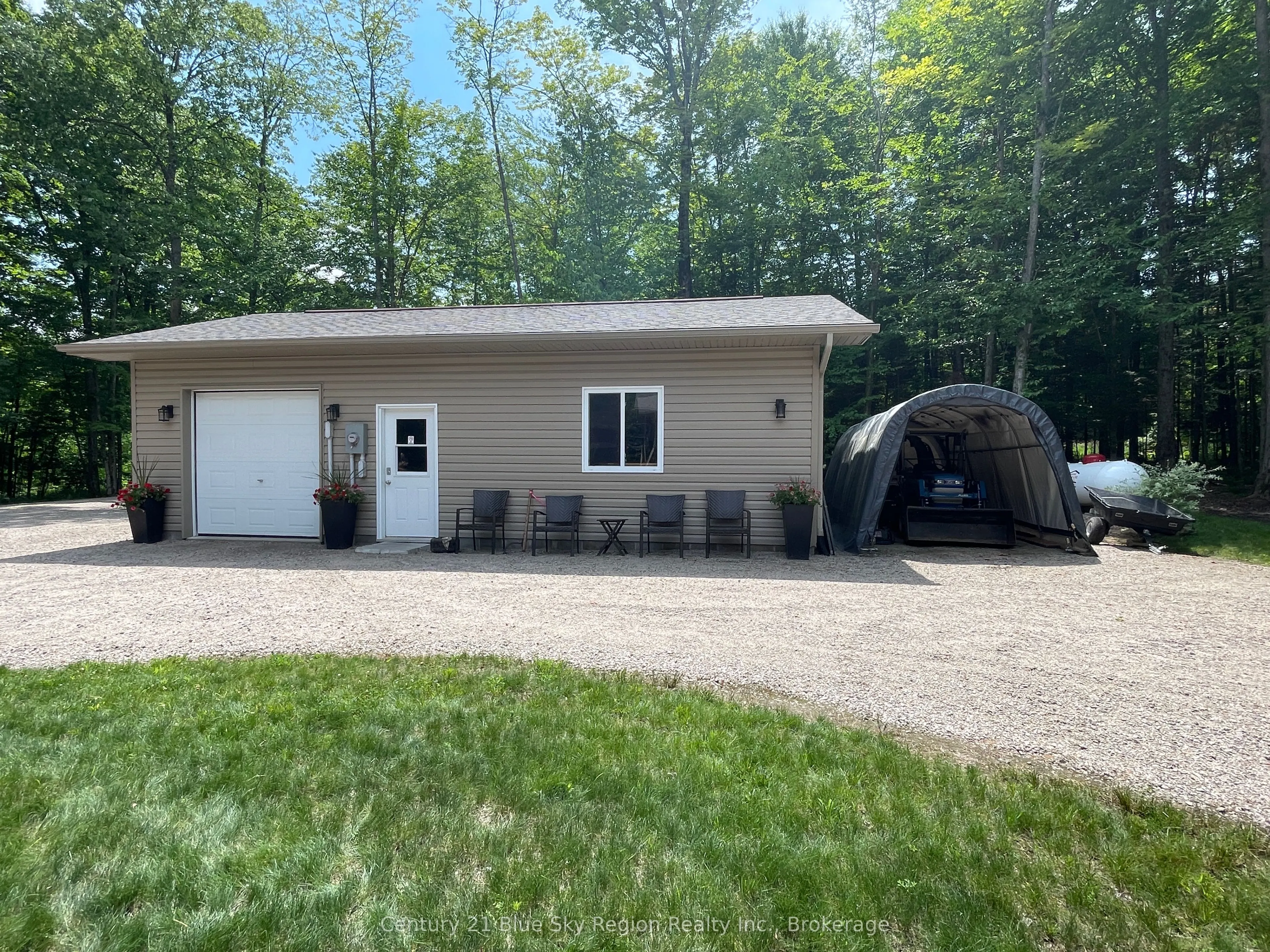 176 SKI HILL Road