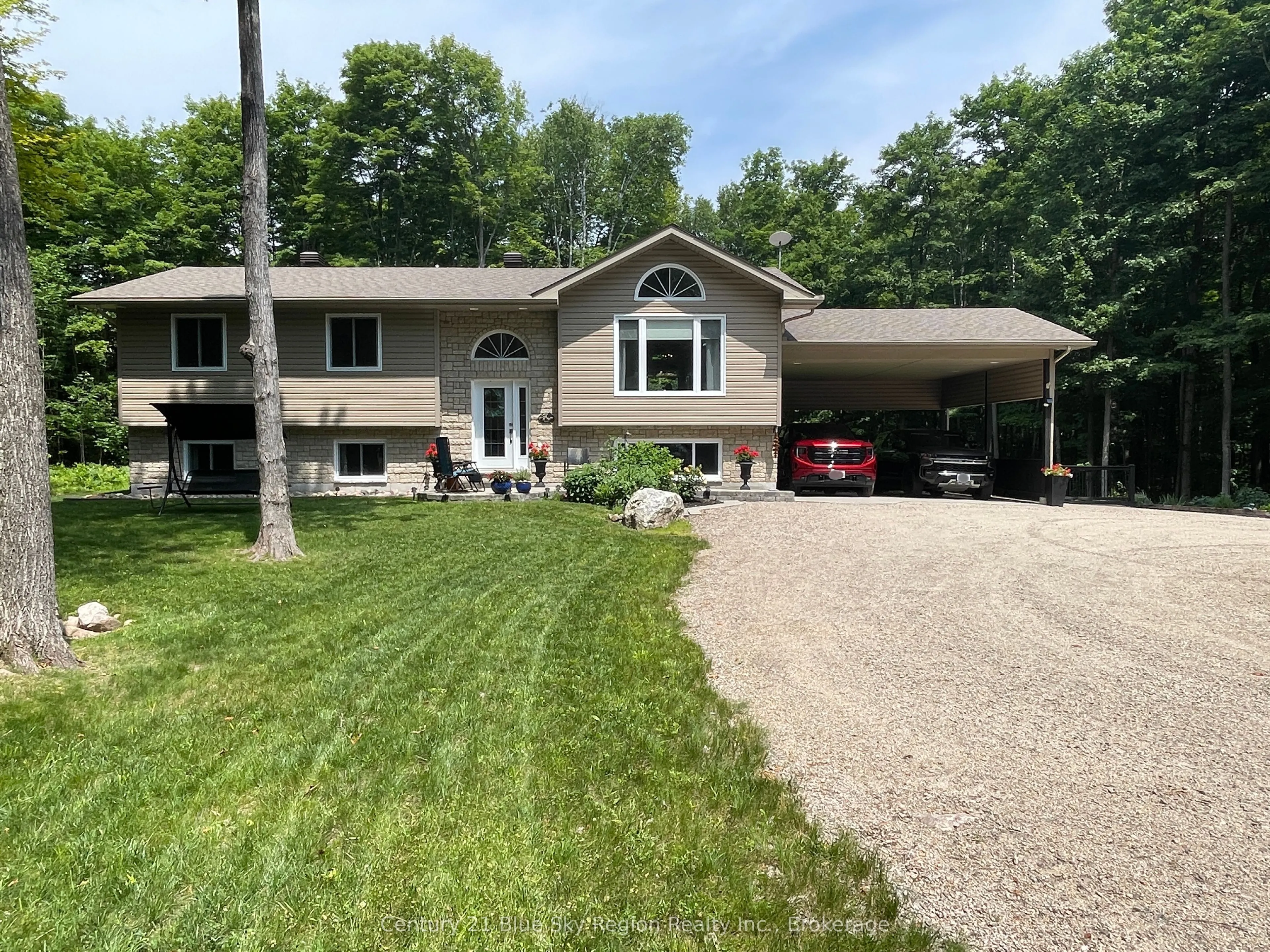 176 SKI HILL Road