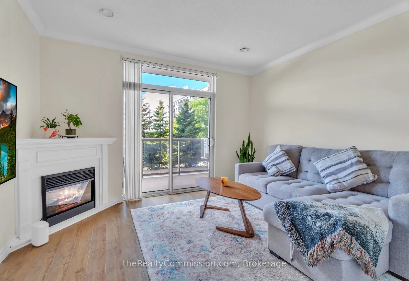 353 Commissioners Road W, #214