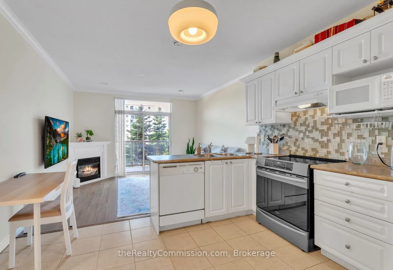 353 Commissioners Road W, #214