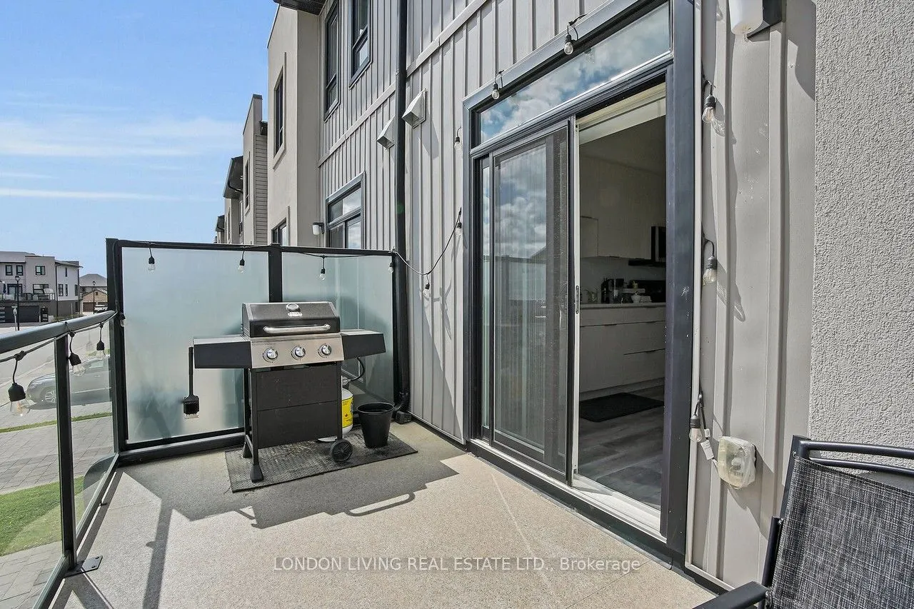 3380 Singleton Avenue, #28