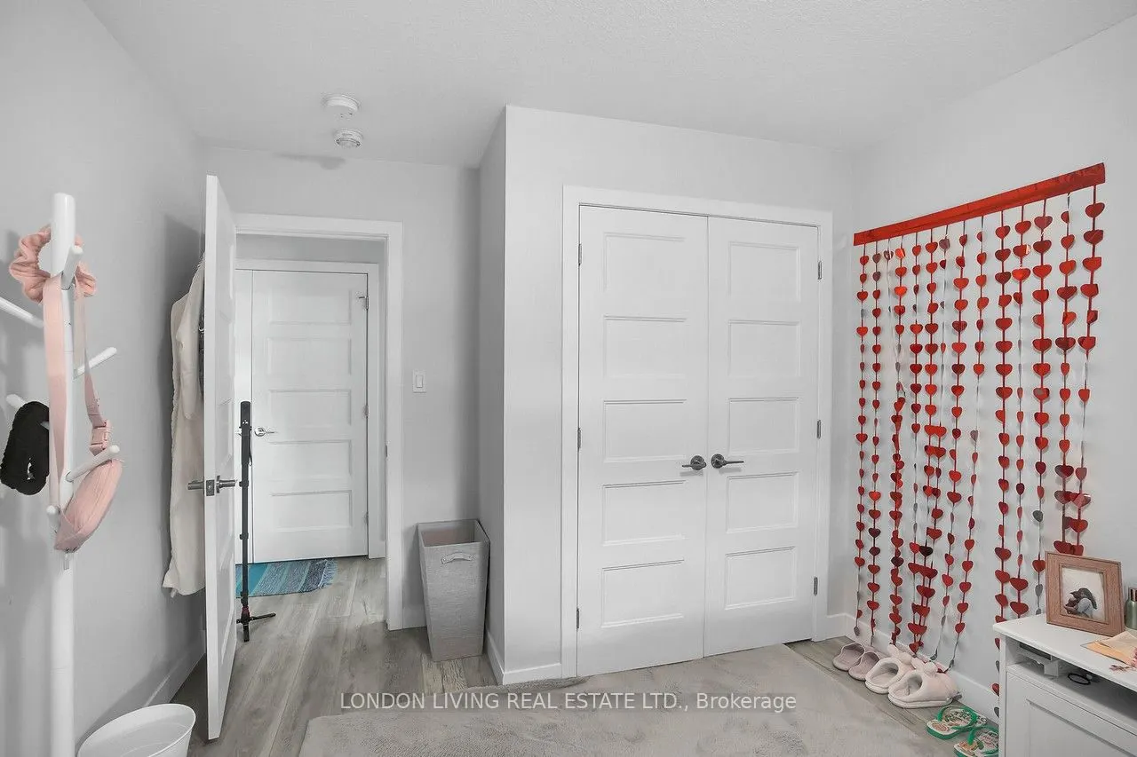 3380 Singleton Avenue, #28