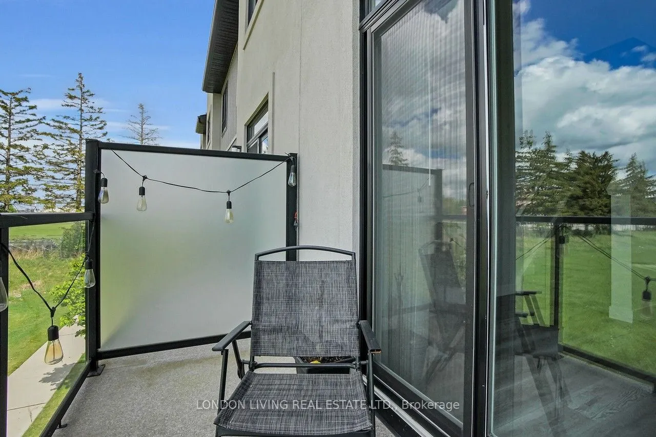 3380 Singleton Avenue, #28