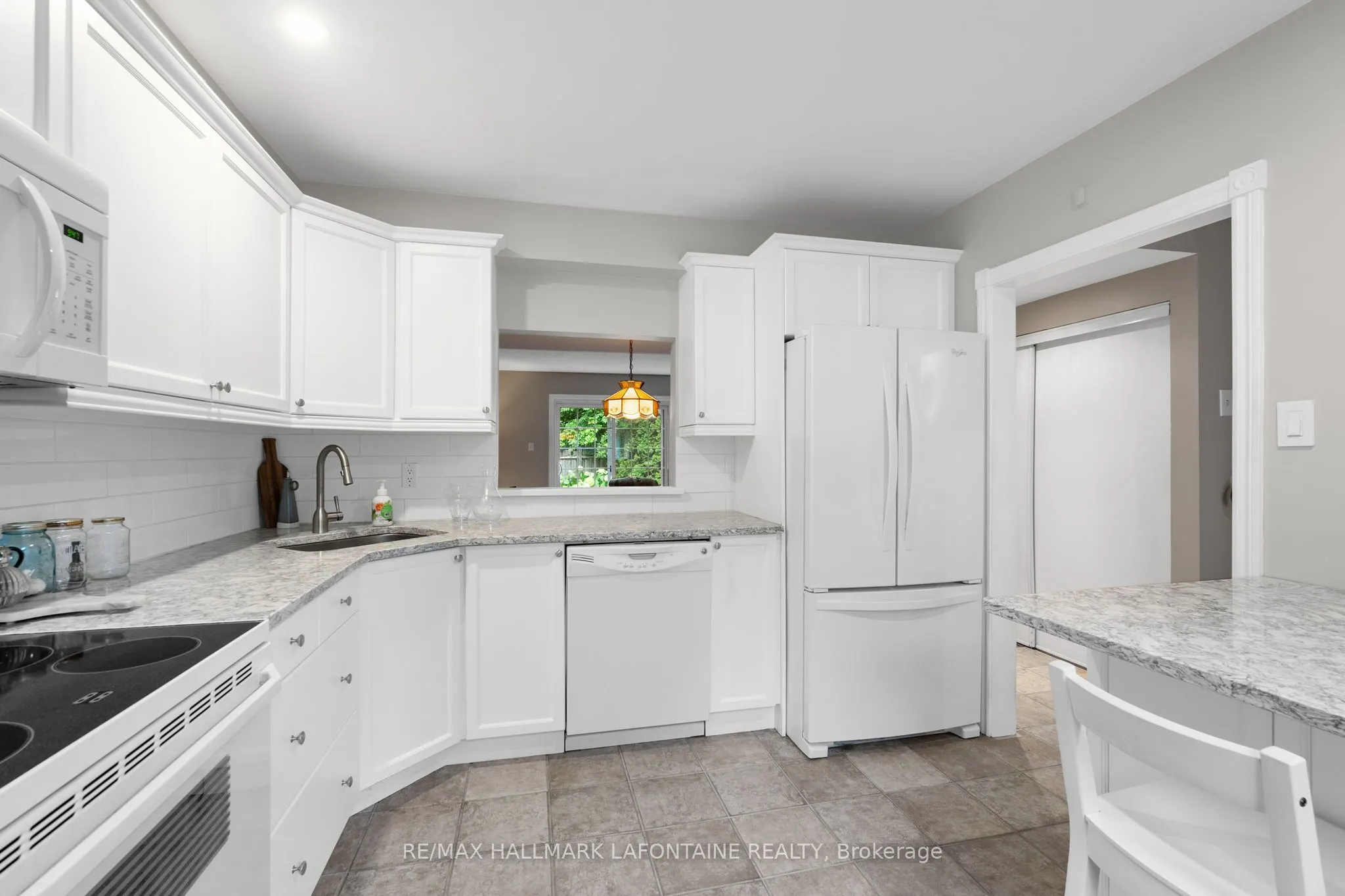 876 Walkley Road
