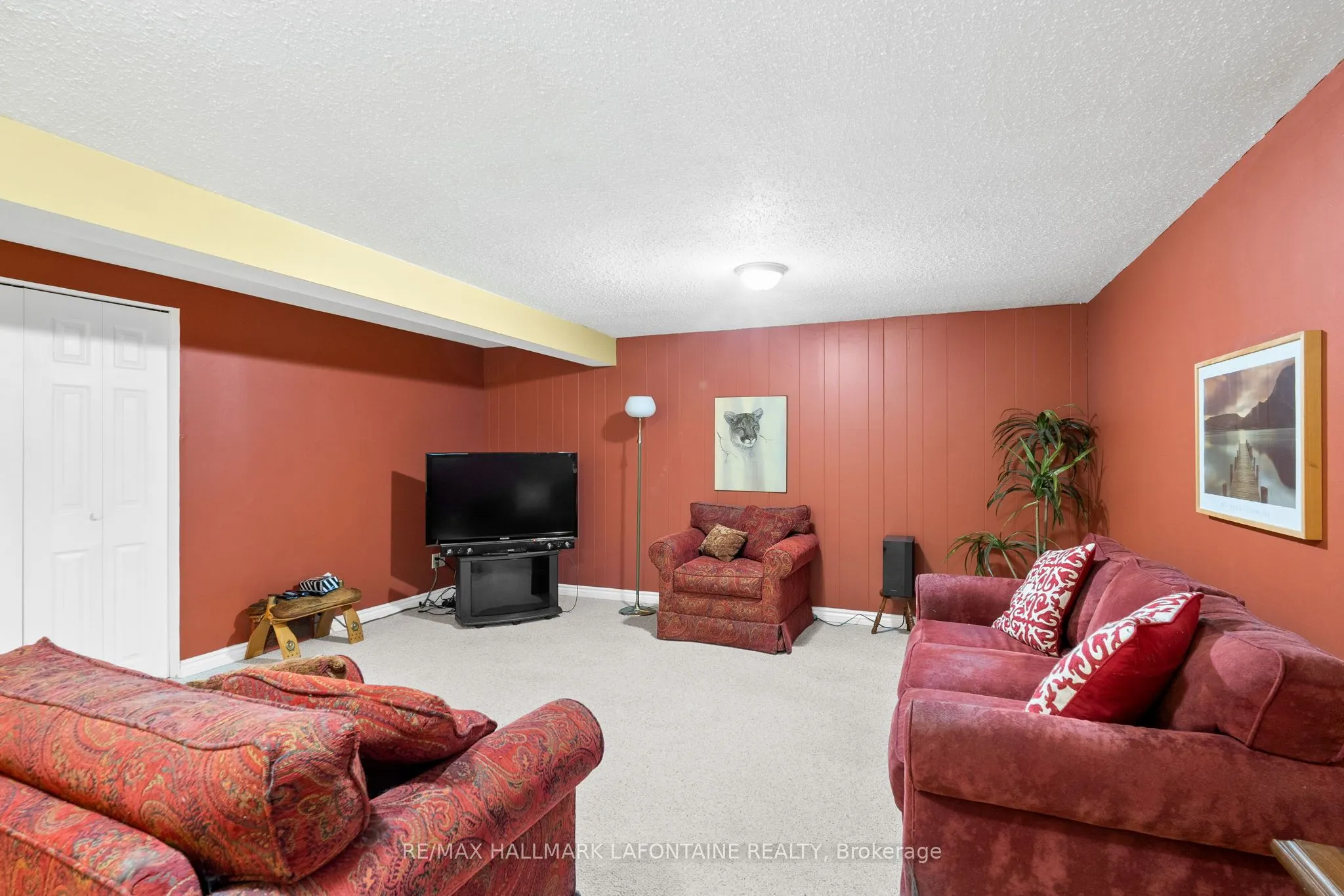 876 Walkley Road