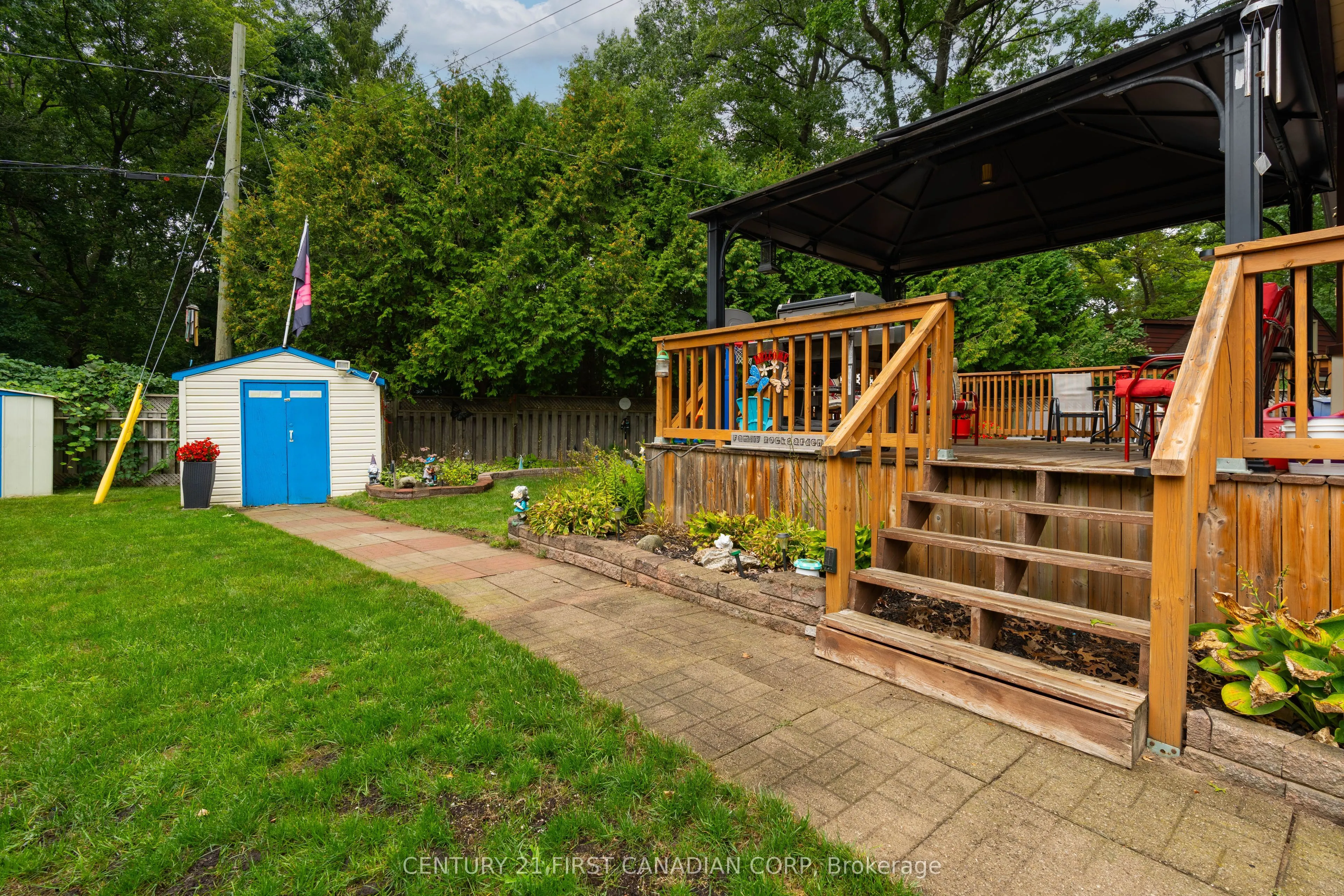 5 Strathcona Drive
