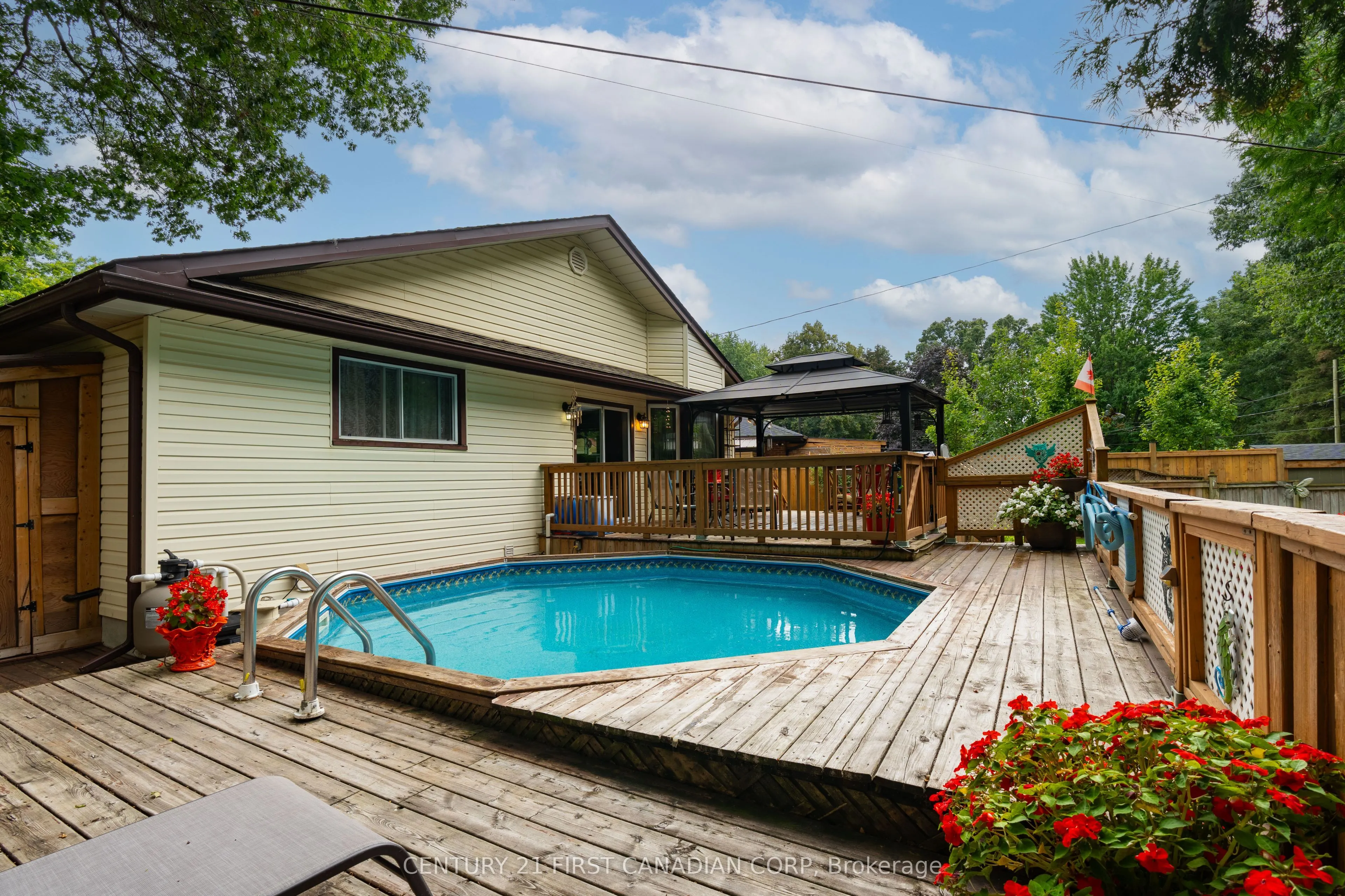 5 Strathcona Drive