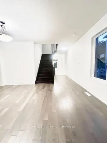 225 Forestwalk Street