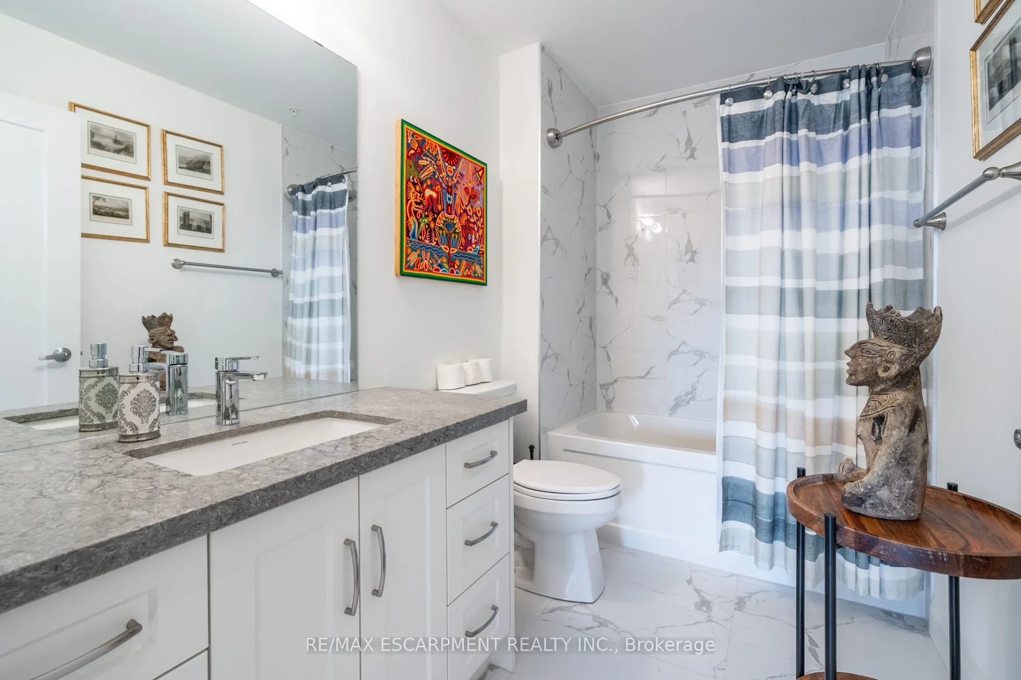 30 Hamilton Street S, #213