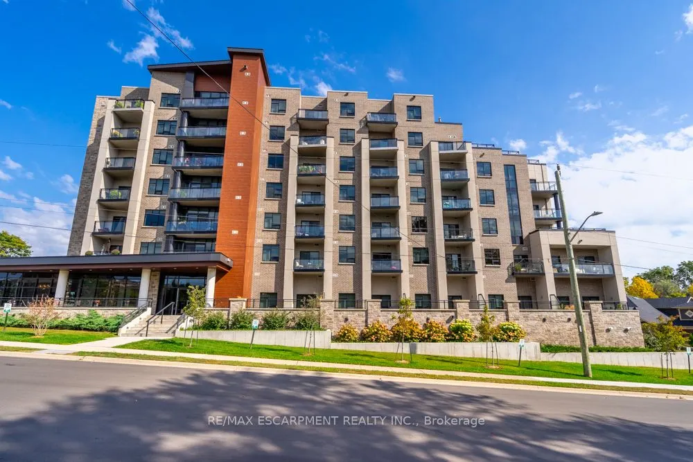 30 Hamilton Street S, #213